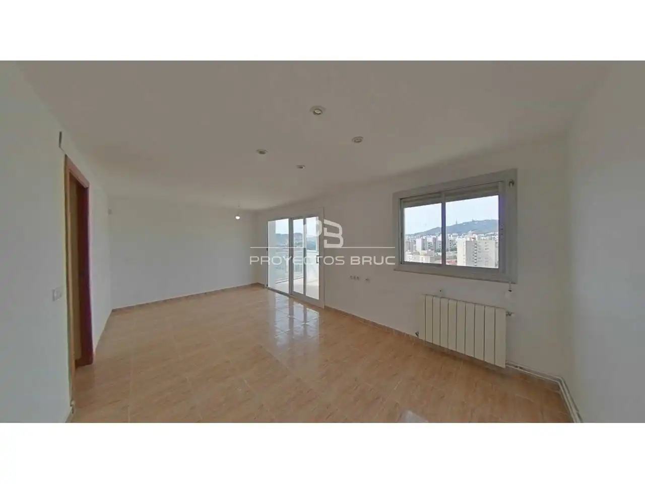 Vista exterior de Piso en venta en Nou Barris