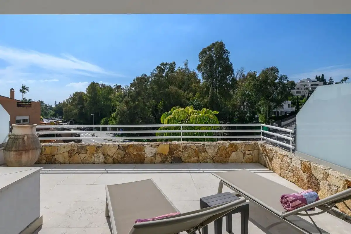 Terrassa de Casa o xalet en venda en Marbella amb Terrassa, Alarma i Piscina comunitària