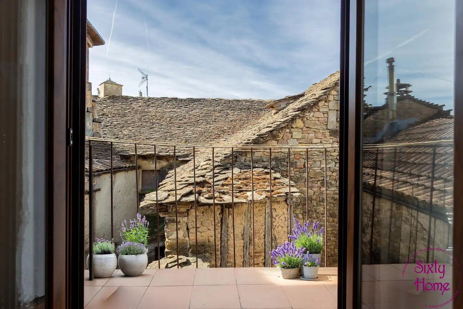 Terrace of Houses for sale in Jaca  with Parquet flooring and Balcony