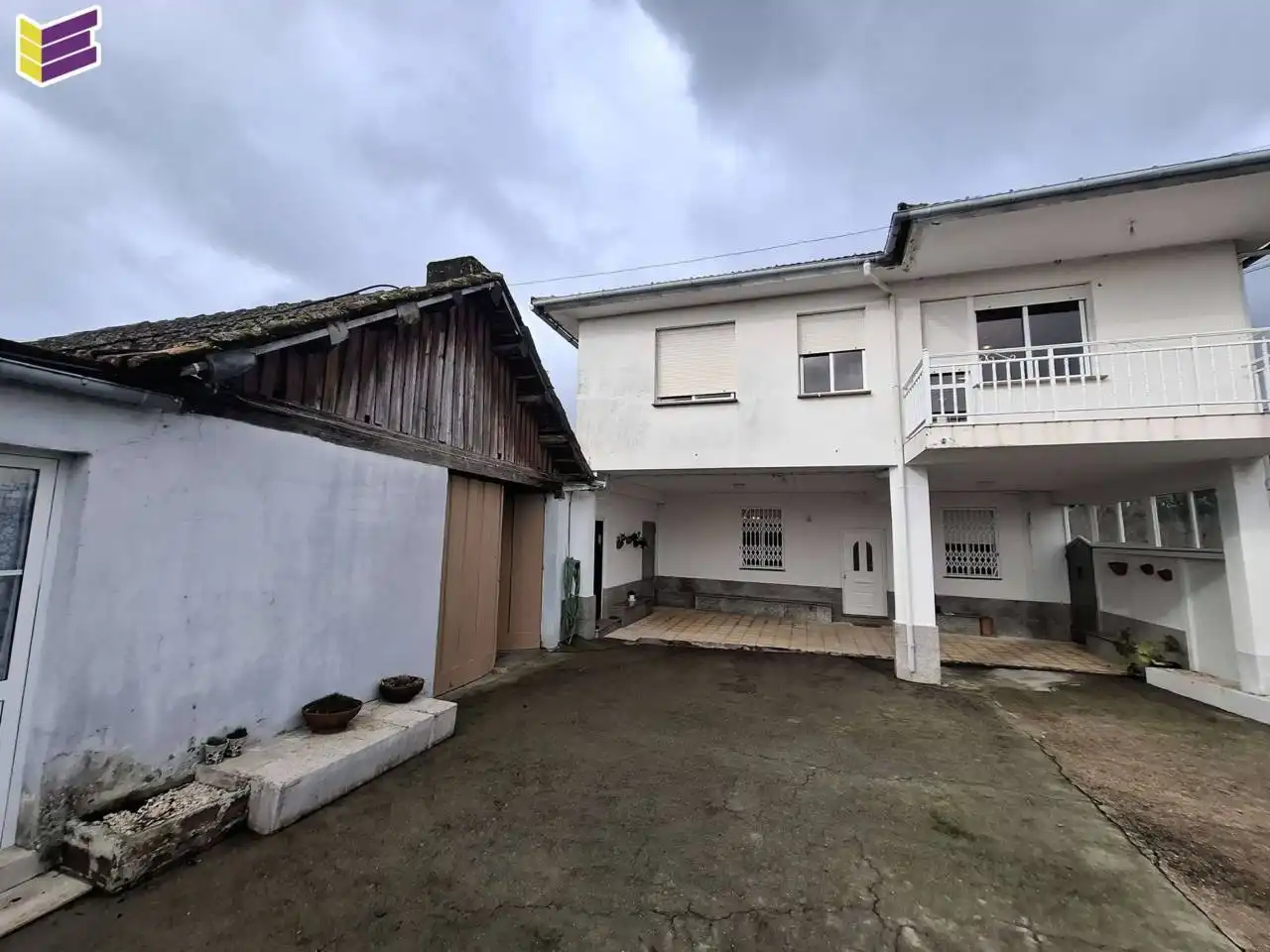 Vista exterior de Casa o chalet en venta en Chantada con Calefacción y Balcón