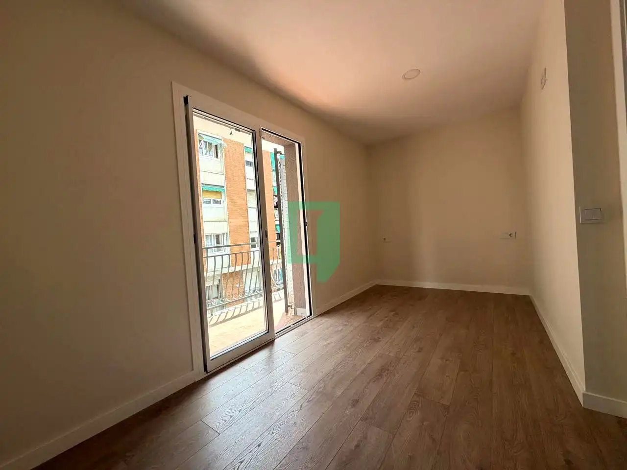 Dormitori de Dúplex en venda en Badalona amb Parquet i Terrassa
