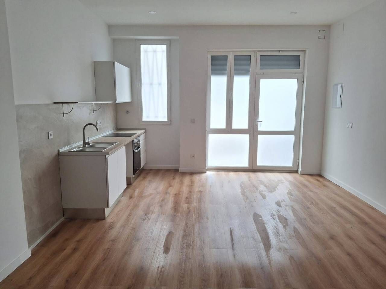 Cuina de Pis en venda en Torrent amb Aire condicionat, Parquet i Moblat
