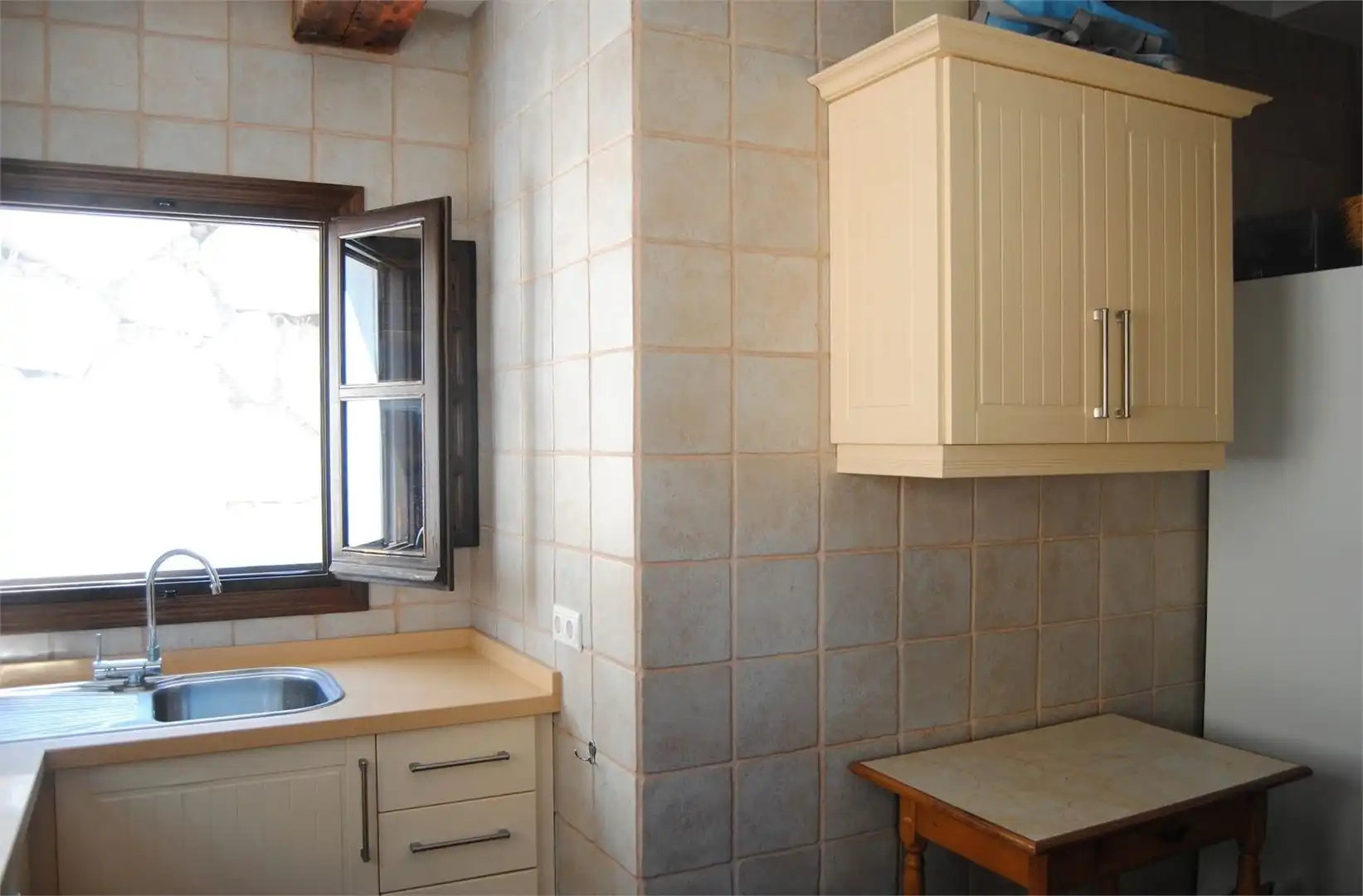 Cocina de Casa o chalet en venta en Vélez-Málaga con Aire acondicionado, Jardín privado y Terraza