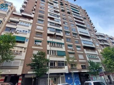 Local comercial en venda a Beiro
