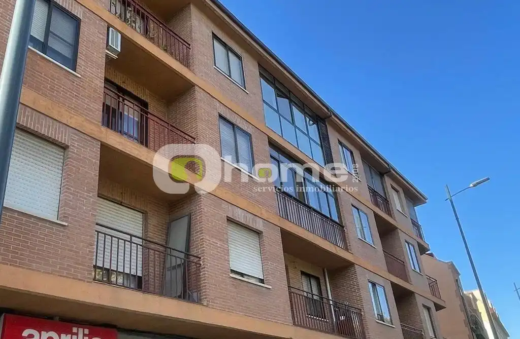 Wohnung mit Aufzug zum Verkauf in Calle Vega 7, imagen 3