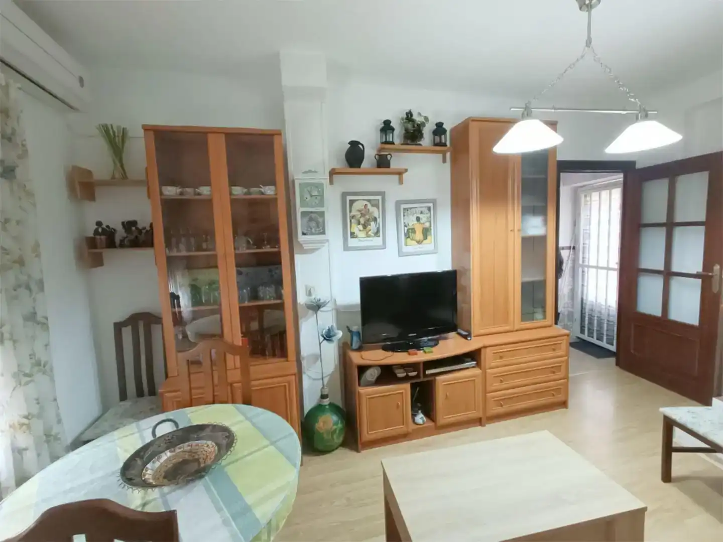 Sala d'estar de Pis en venda en Arenas de San Juan  amb Aire condicionat i Moblat
