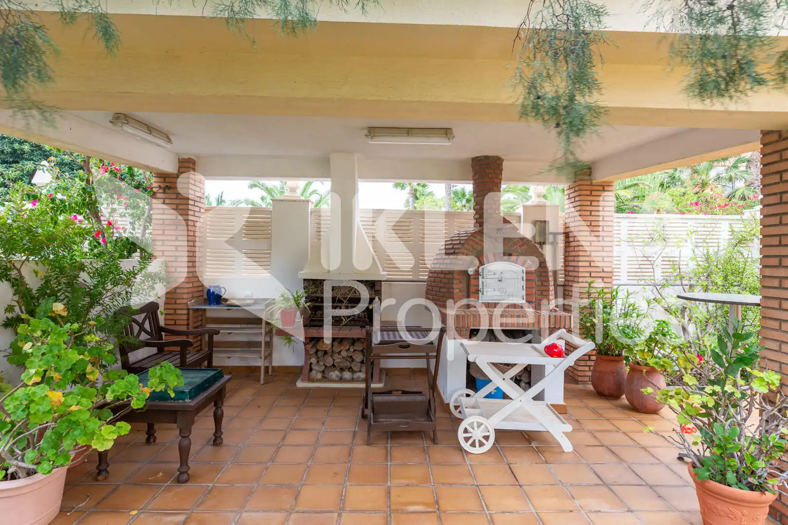 Garden of Houses for sale in Roquetas de Mar  with Air Conditioner, Private garden and Terrace