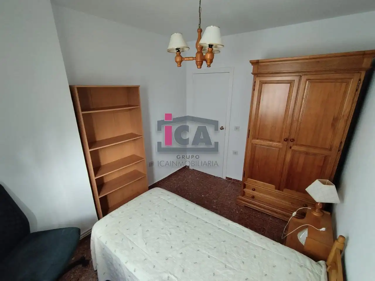 Habitación de Piso de alquiler en Cáceres con Aire acondicionado, Calefacción y Amueblado