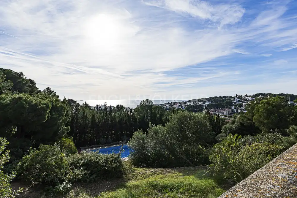 Vista exterior de Casa o xalet en venda en Tarragona amb Calefacció, Jardí privat i Parquet