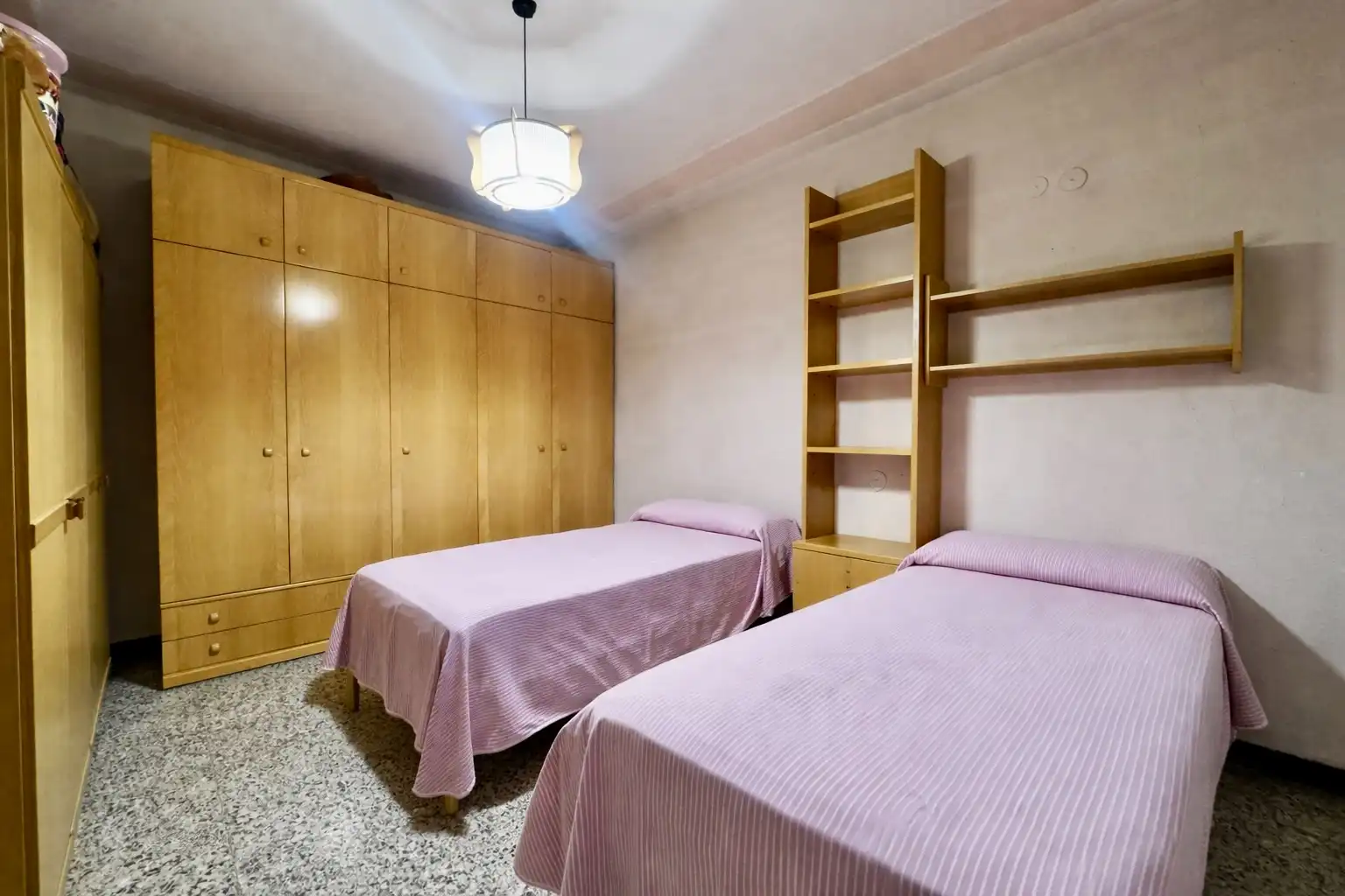 Habitación de Piso en venta en Terrassa con Calefacción, Terraza y Trastero