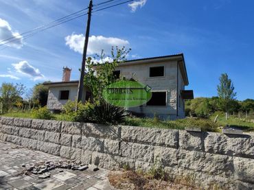 Chalet con jardín en venta en Xinzo de Limia
