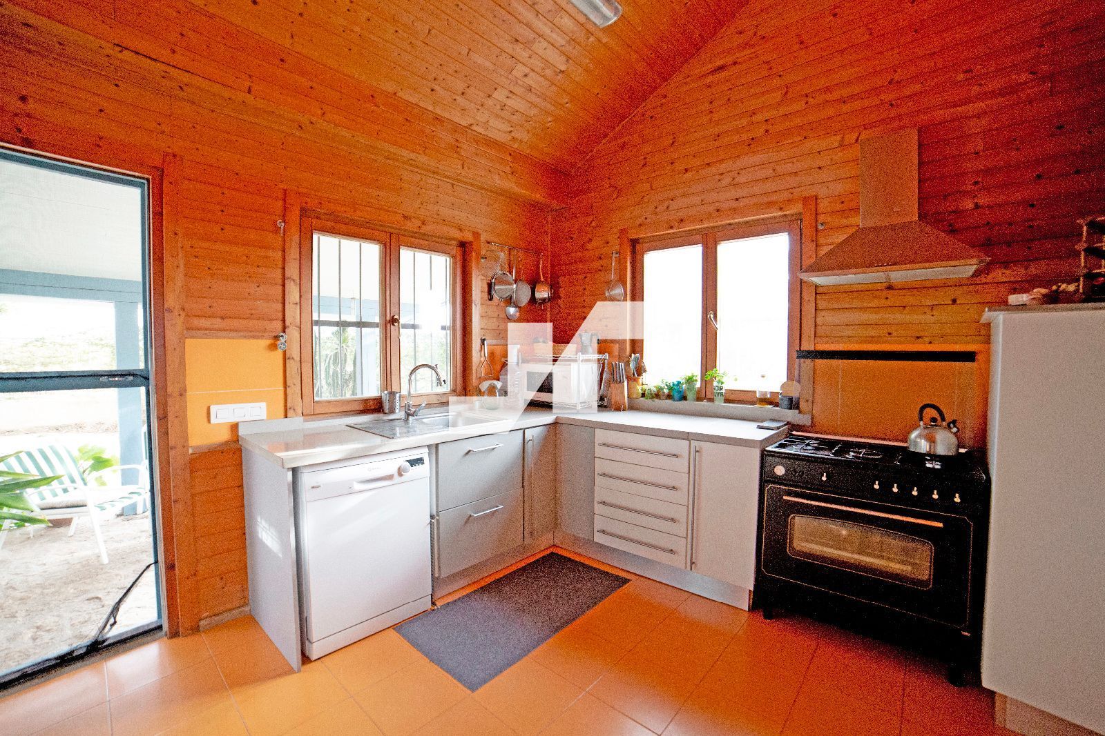 Cuina de Casa o xalet en venda en Burriana / Borriana amb Calefacció, Traster i Moblat