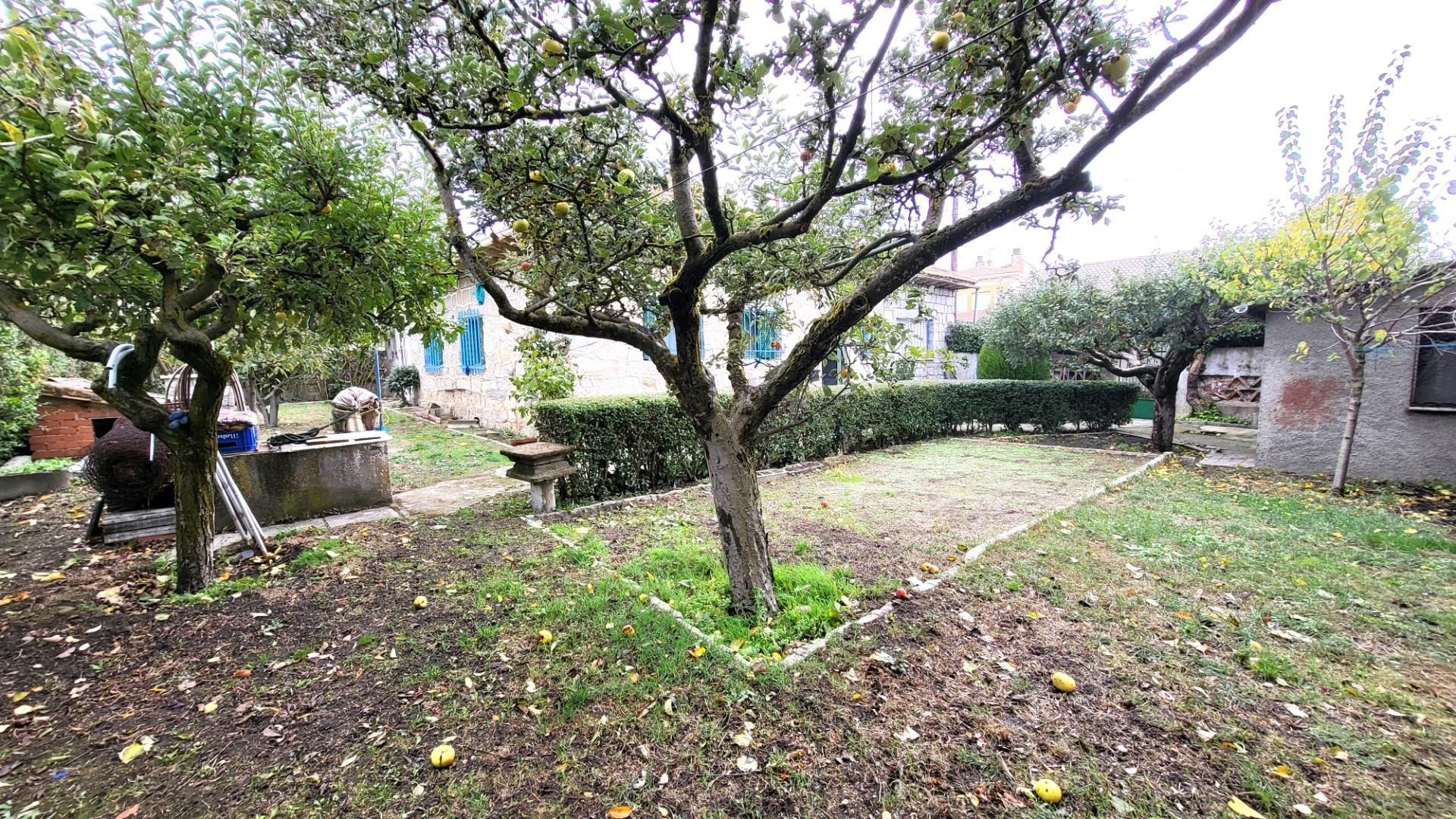 Casa o xalet en venda en Herradón de Pinares amb Jardí privat