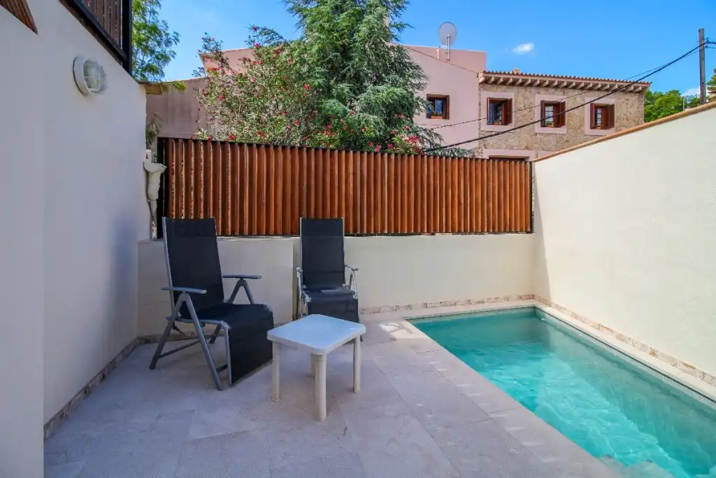 Piscina de Casa adosada en venda en Pollença amb Aire condicionat, Terrassa i Piscina