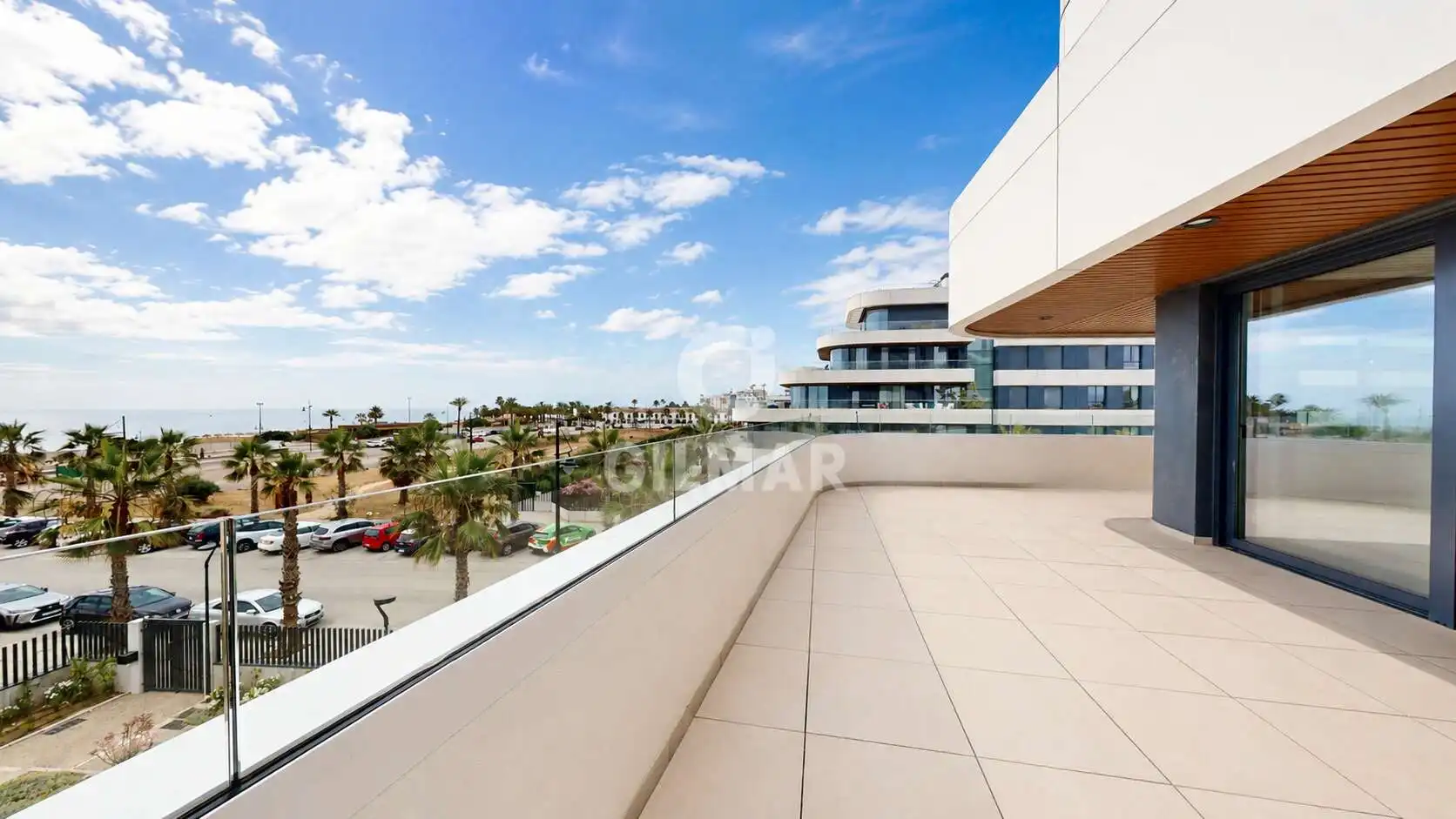 Terraza de Piso en venta en Torremolinos con Calefacción, Jardín privado y Trastero