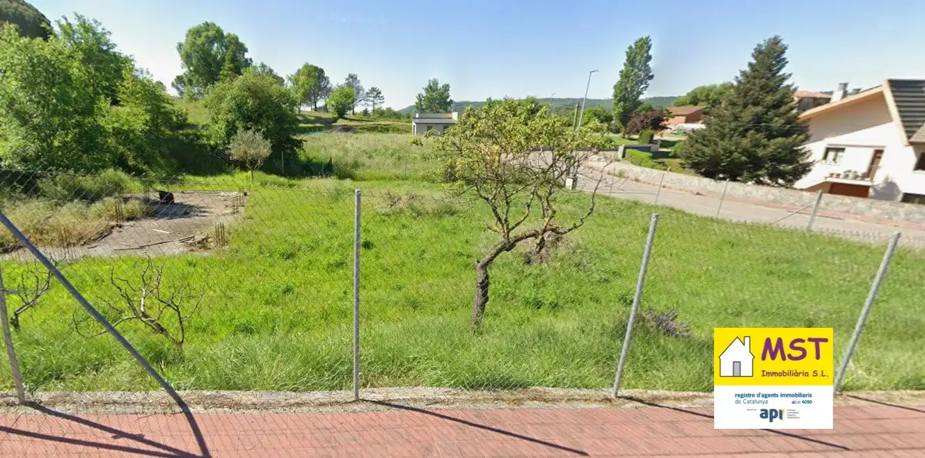Terreno residencial en venta en Carrer Pla de Corbera