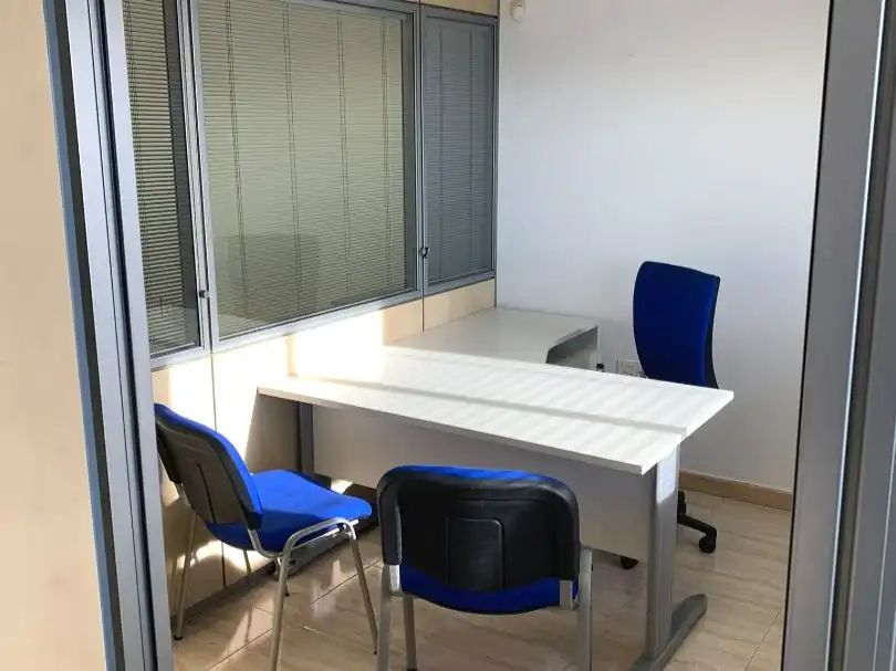 Oficina en venta en Torremolinos, Málaga
