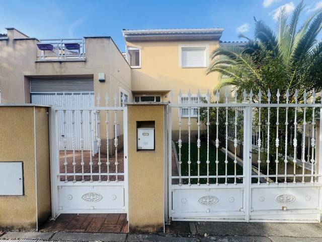 Casa-chalet en Venta en De Alemania en Buenavista - Valparaíso - La Legua