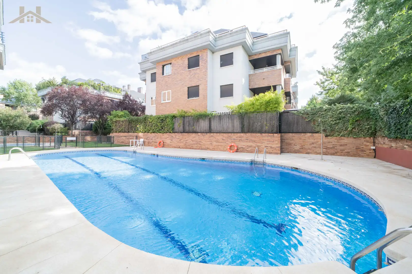 Piscina de Pis en venda en Las Rozas de Madrid