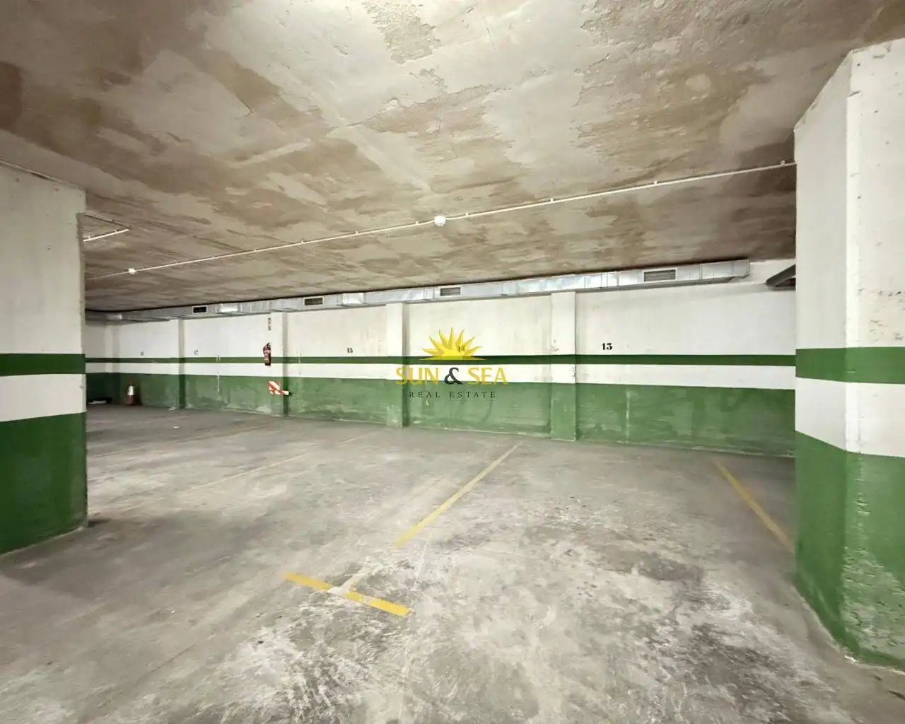 Parking de Apartamento en venta en Almoradí con Calefacción, Terraza y Trastero