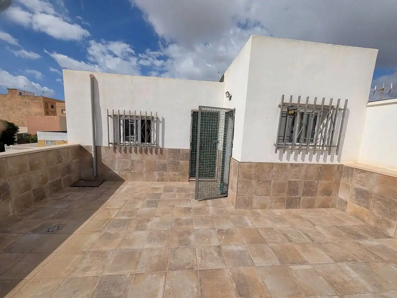 Vista exterior de Casa o xalet en venda en El Ejido Ciudad