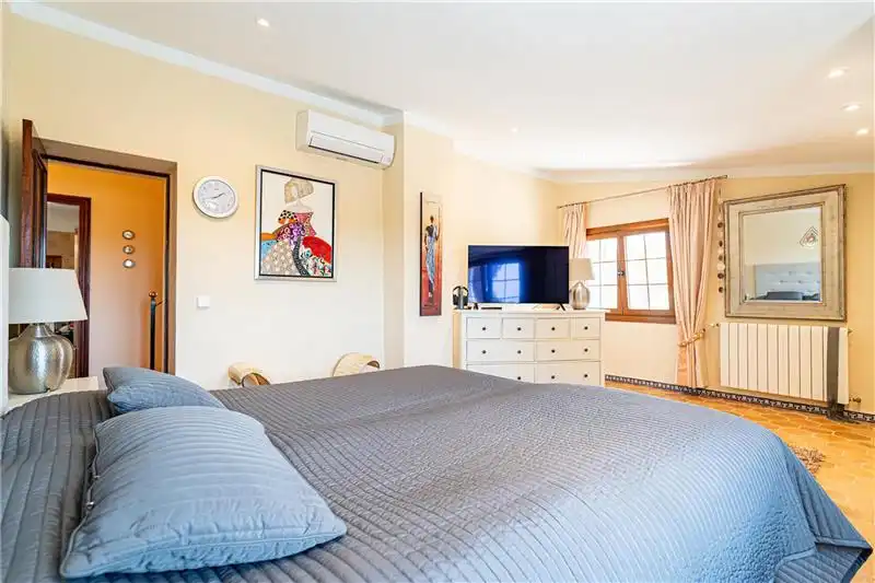 Bedroom of Country homes for sale in  Palma de Mallorca  with Air Conditioner, Heating and Private garden