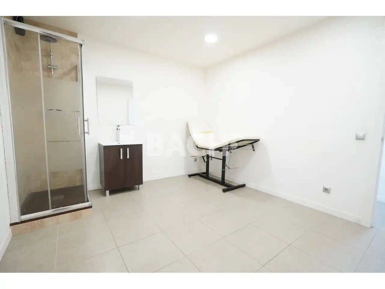 Ufficio con ascensore in affitto a Calle Jacint Verdaguer 16, imagen 12