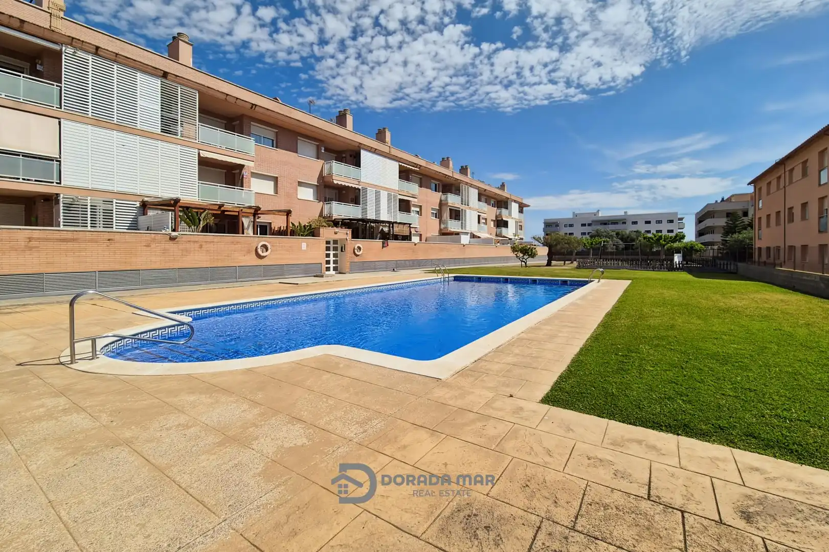 Piscina de Apartamento en venta en Cubelles con Calefacción, Jardín privado y Terraza