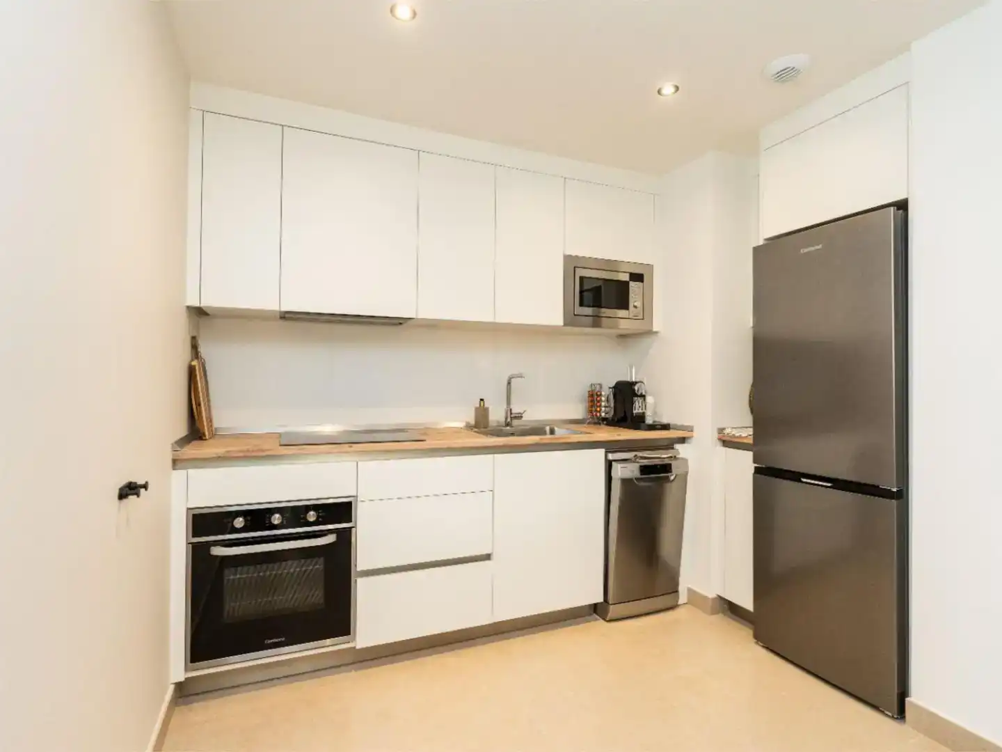 Cuina de Apartament en venda en Málaga Capital amb Aire condicionat, Piscina i Balcó