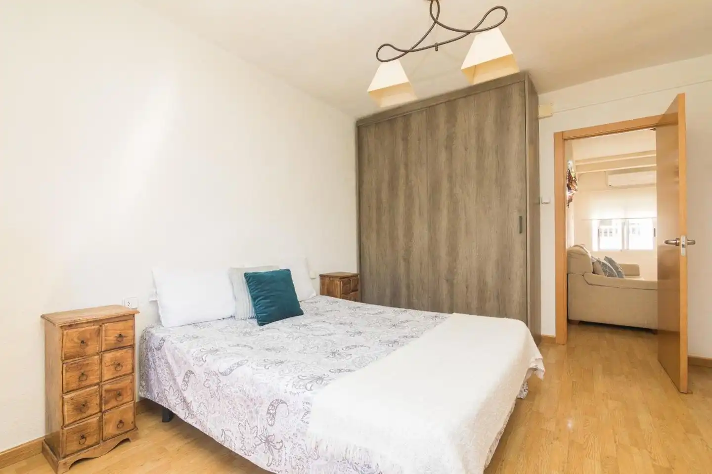 Flat for rent in El Raval - Portes Encarnades