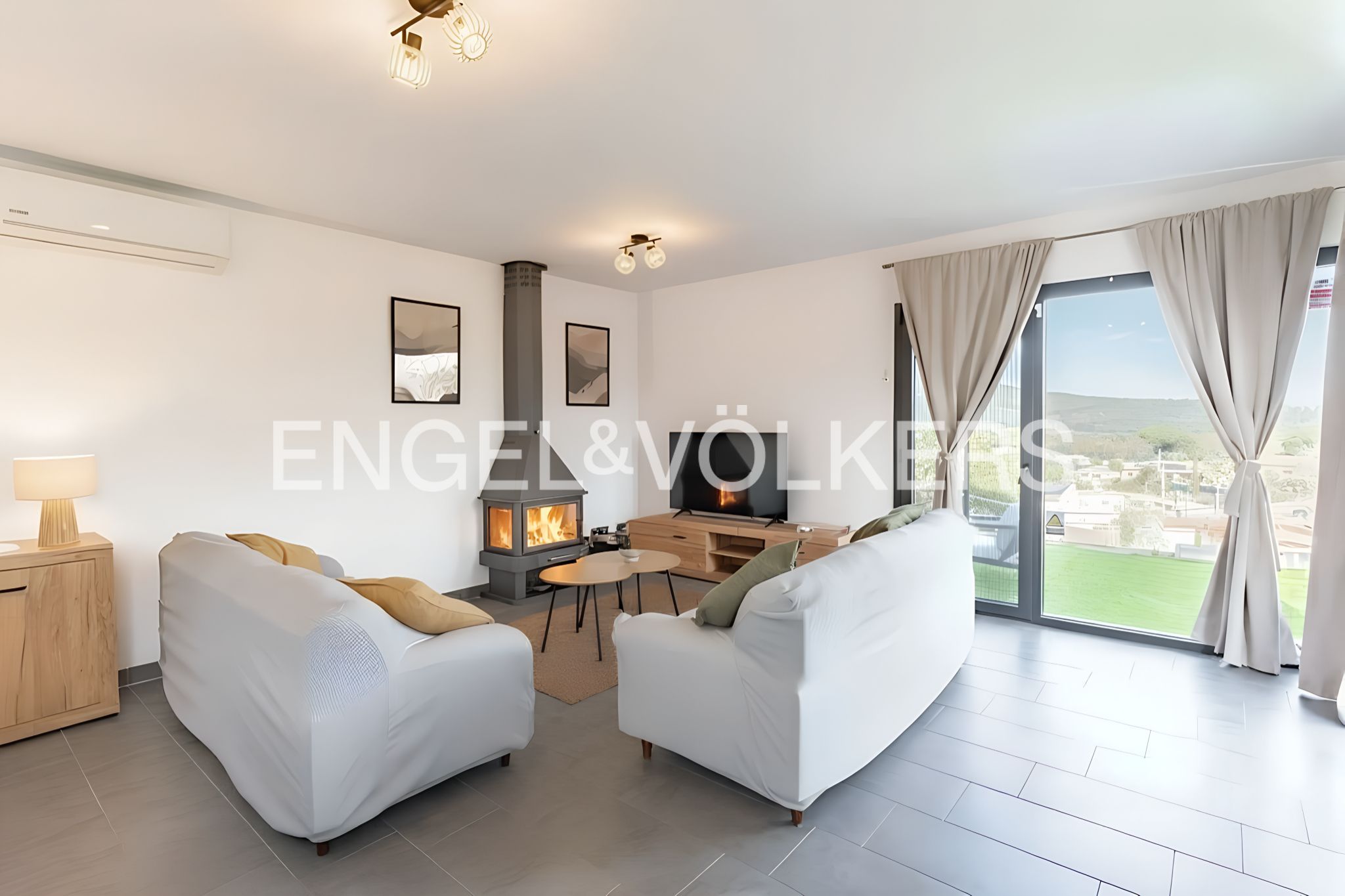 Sala d'estar de Casa o xalet en venda en Tordera amb Aire condicionat, Calefacció i Jardí privat