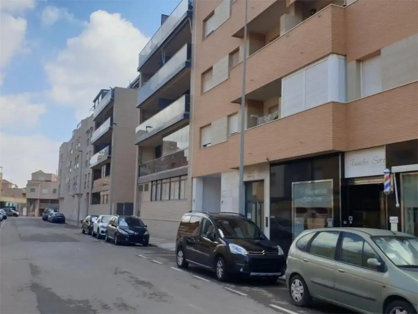 Außenansicht von Garage zur Miete in Roquetas de Mar