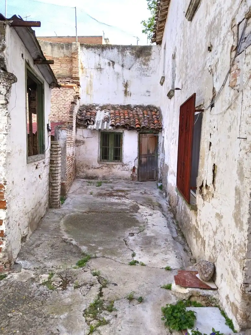 Casa o xalet en venda a La Portalada - Varea