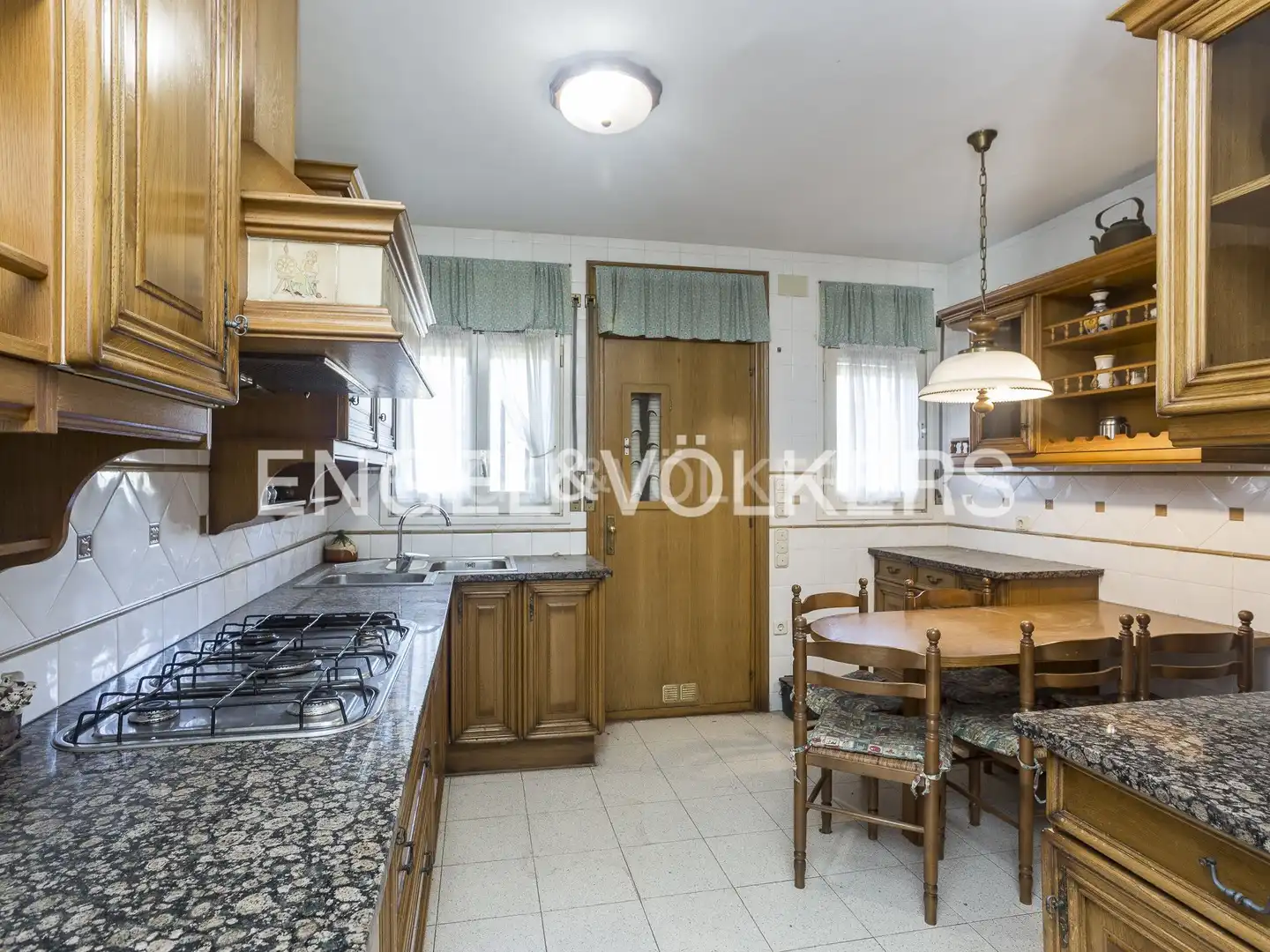 Cocina de Casa o chalet en venta en La Pobla de Claramunt con Calefacción, Jardín privado y Terraza