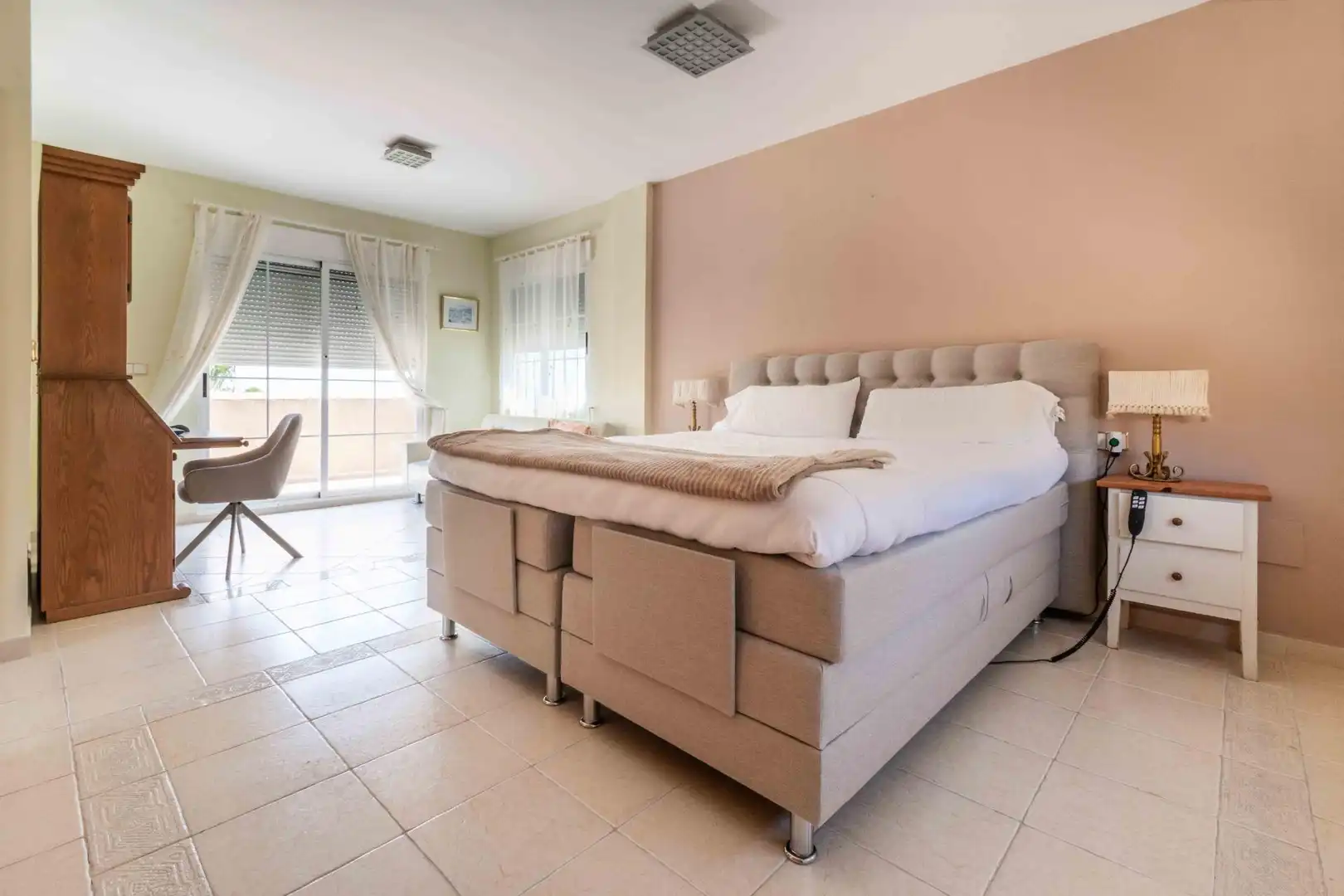 Dormitori de Casa o xalet de lloguer en Polop amb Aire condicionat, Jardí privat i Terrassa