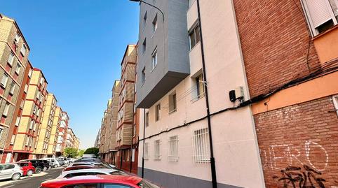 Foto 2 de Pis en venda a Calle Nebrija, Rondilla, Valladolid