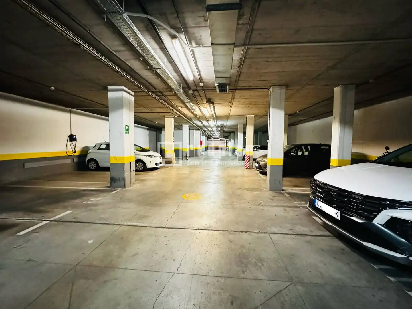 Parking de Piso en venta en Getafe con Aire acondicionado, Calefacción y Jardín privado