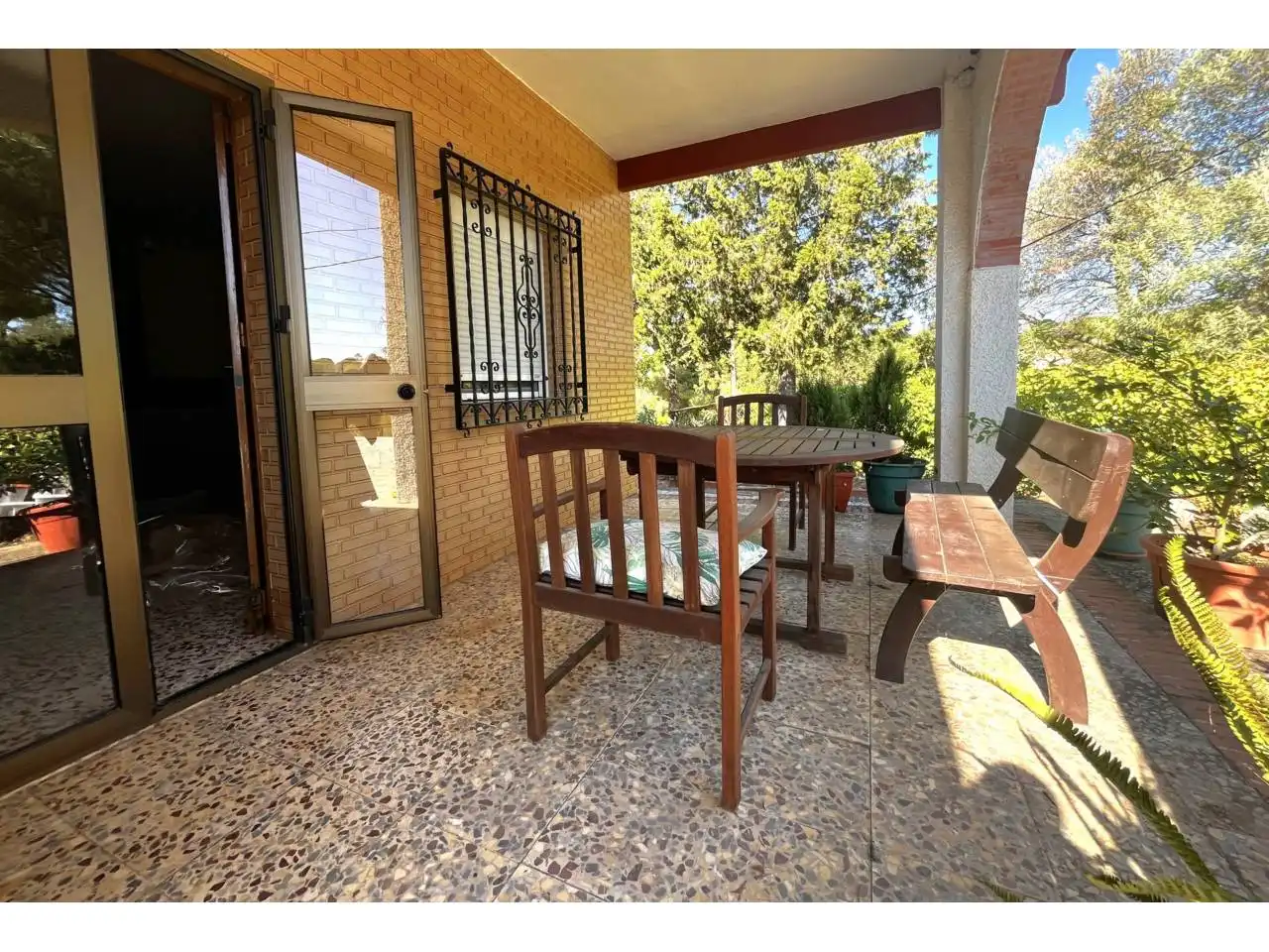 Terraza de Casa o chalet en venta en Valverde del Camino con Jardín privado, Terraza y Amueblado