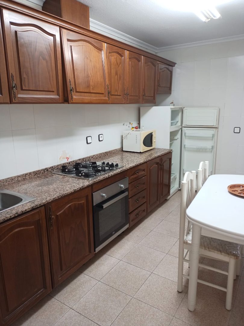 Cocina de Piso de alquiler en Elche / Elx con Amueblado, Balcón y Se aceptan mascotas