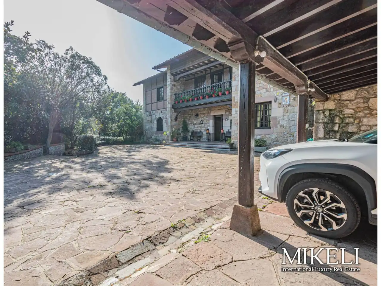 Vista exterior de Casa o xalet en venda en Piélagos amb Calefacció, Jardí privat i Terrassa