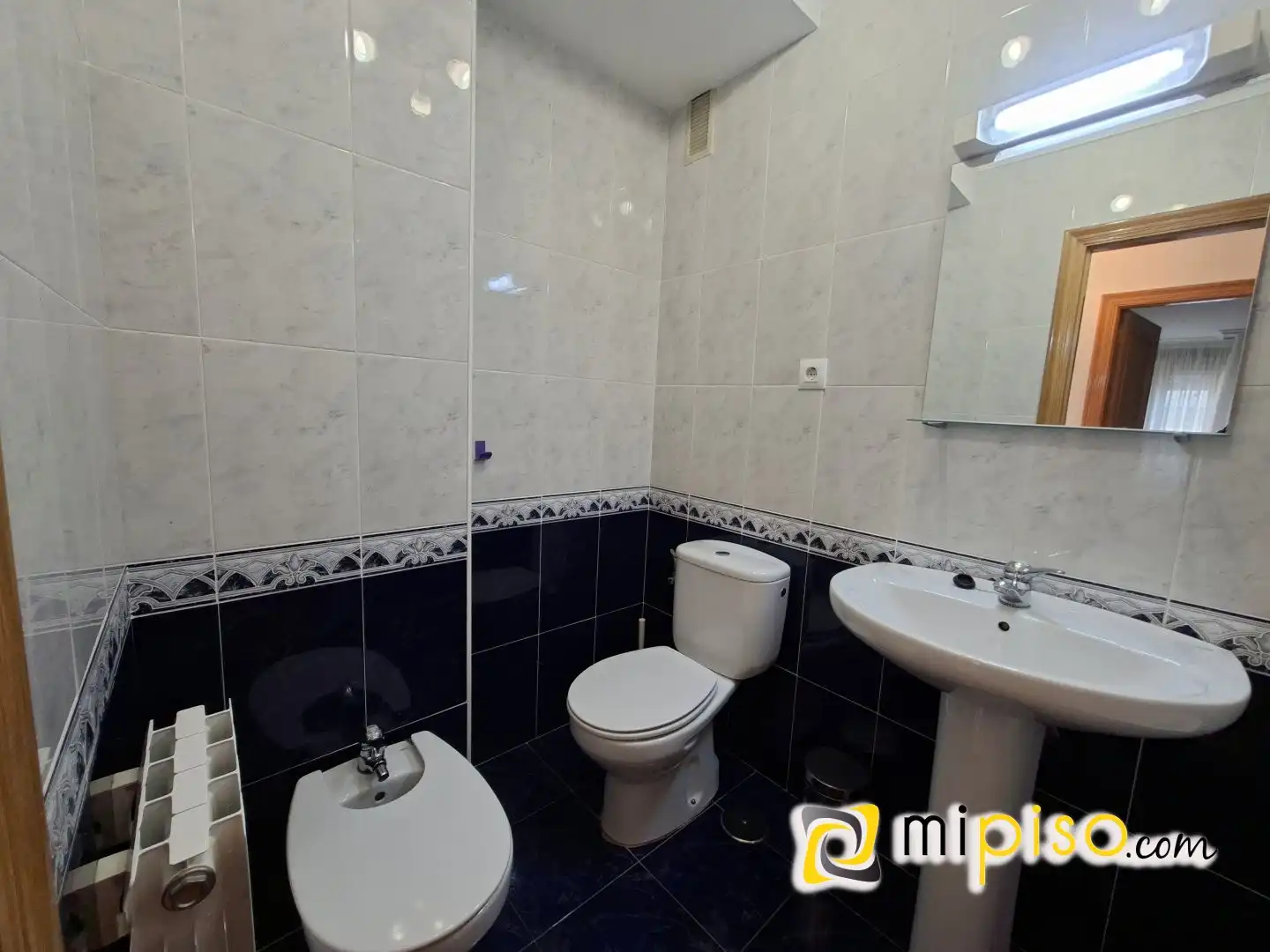 Baño de Piso en venta en Bareyo con Calefacción, Terraza y Piscina