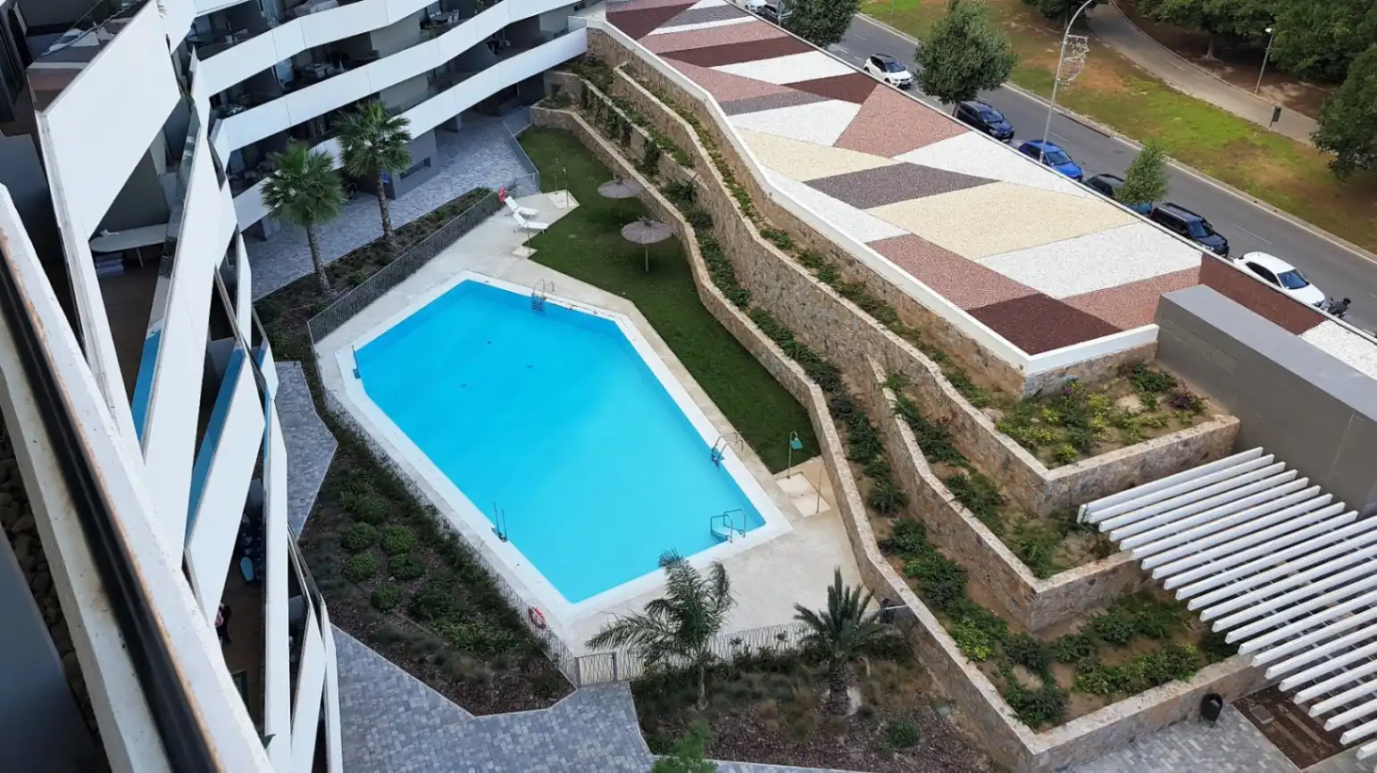 Piscina de Apartamento en venta en Alicante / Alacant con Aire acondicionado, Calefacción y Terraza
