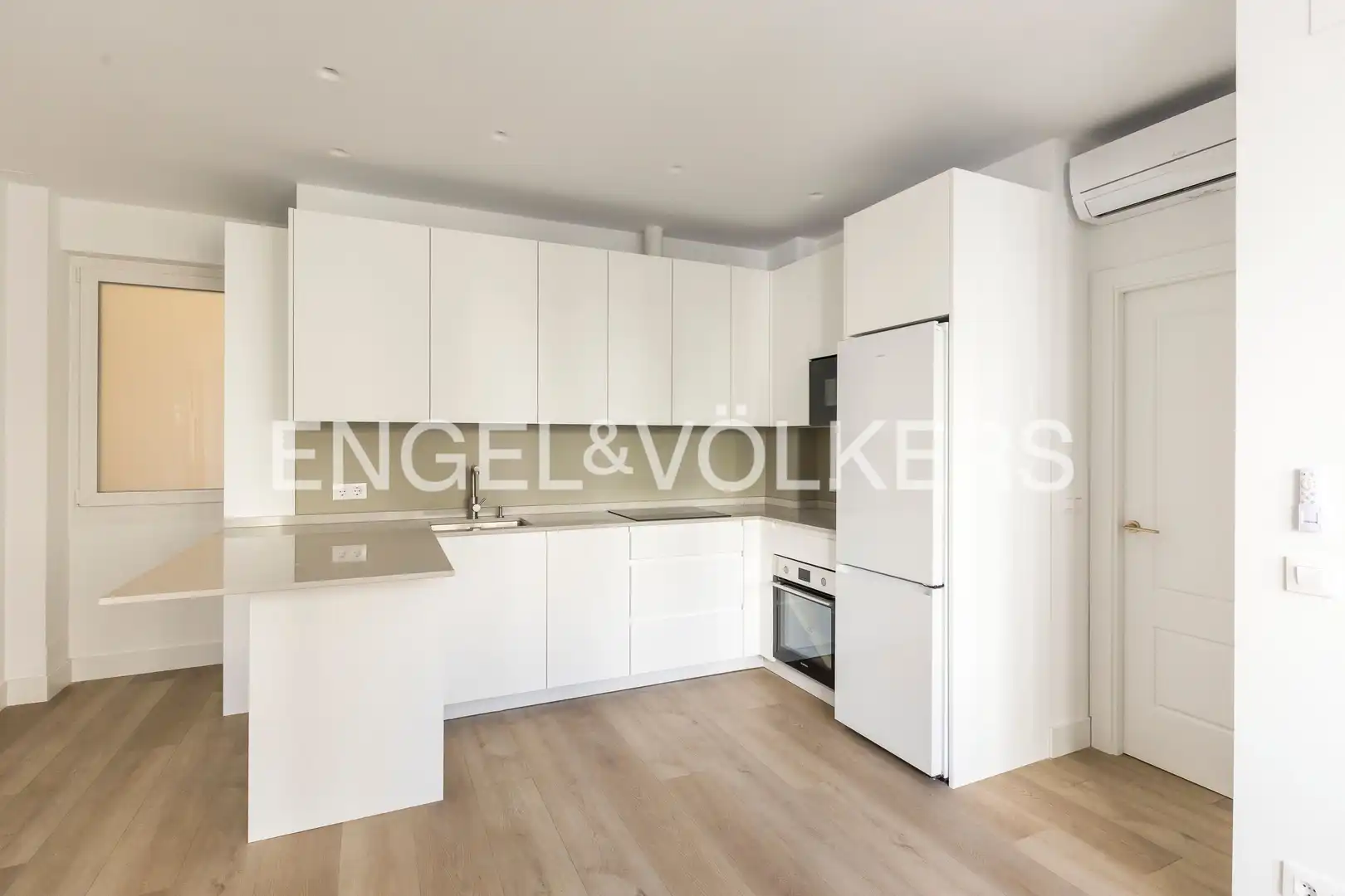 Küche von Wohnung zur Miete in Madrid mit Klimaanlage und Heizung