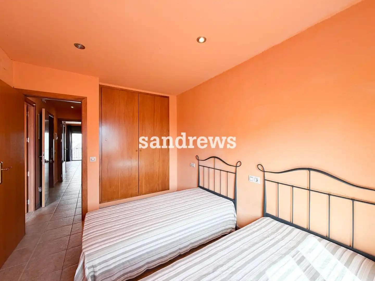 Habitación de Piso en venta en Sant Pere Pescador con Calefacción y Amueblado