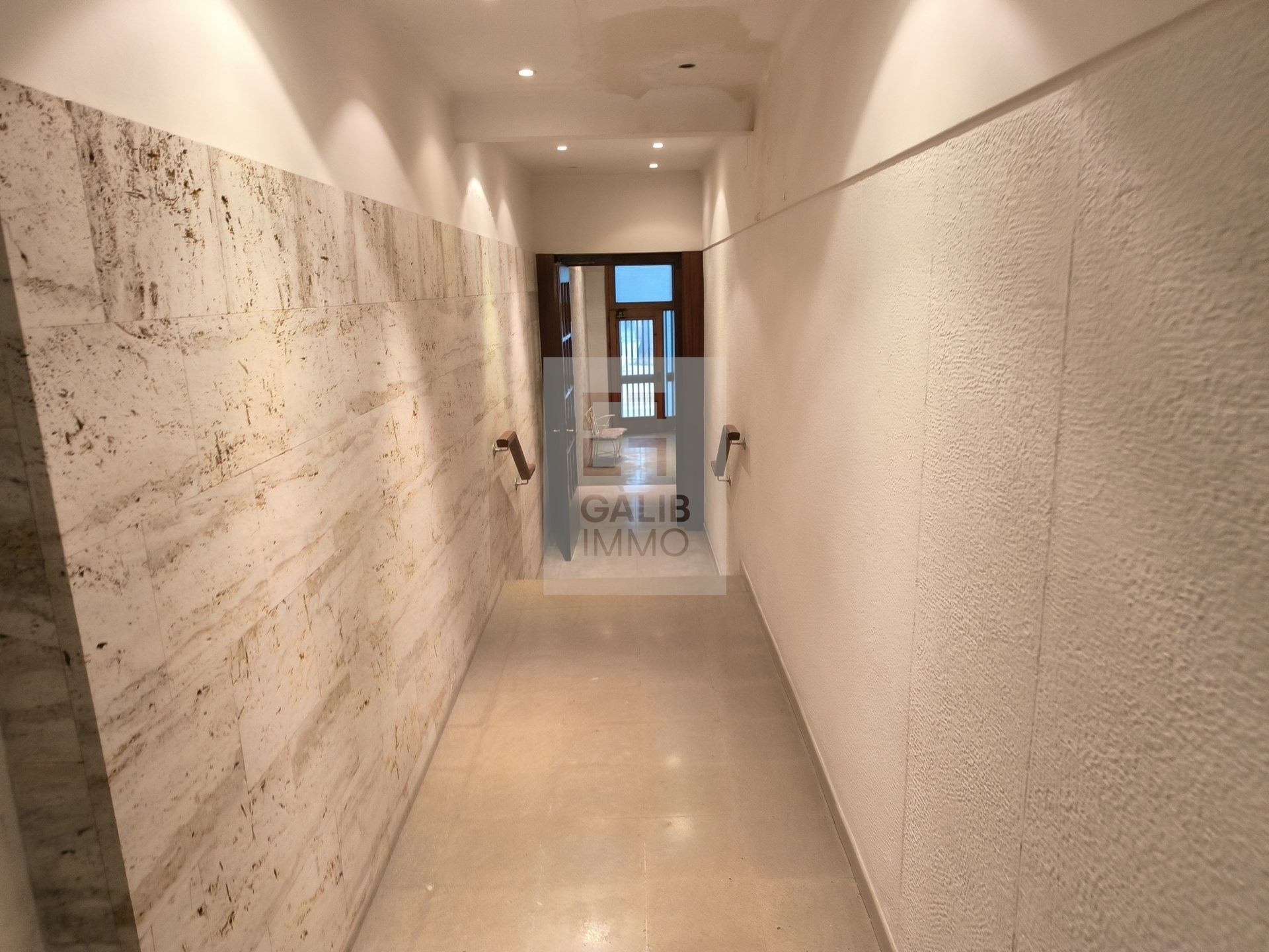 Casa adosada en venda en Figueres amb Calefacció i Moblat