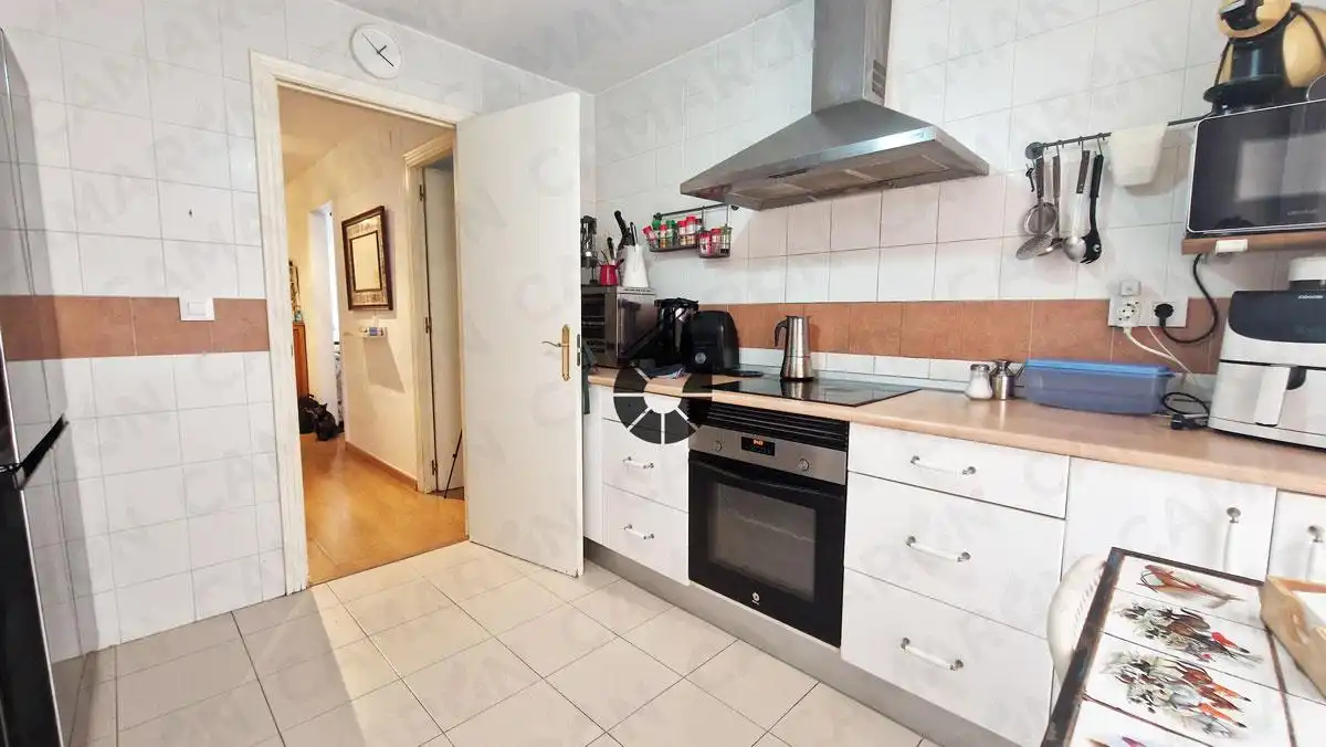 Cocina de Casa adosada en venta en Palomares del Río con Aire acondicionado y Parquet