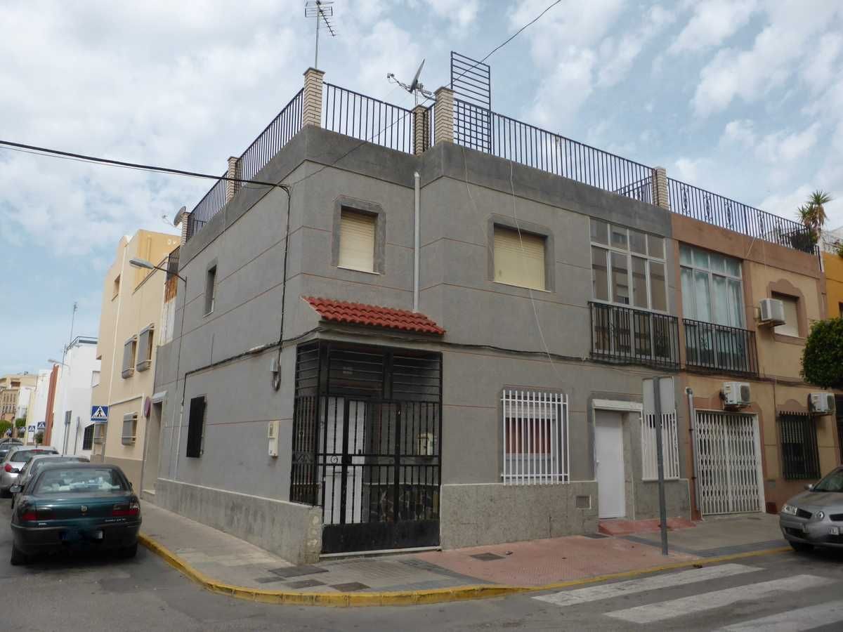 Vista exterior de Casa o xalet en venda en El Ejido