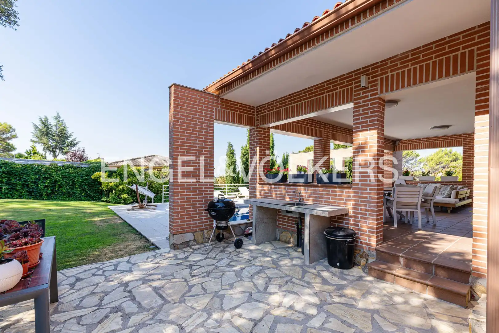 Terrassa de Casa o xalet en venda en Villaviciosa de Odón amb Aire condicionat, Calefacció i Jardí privat