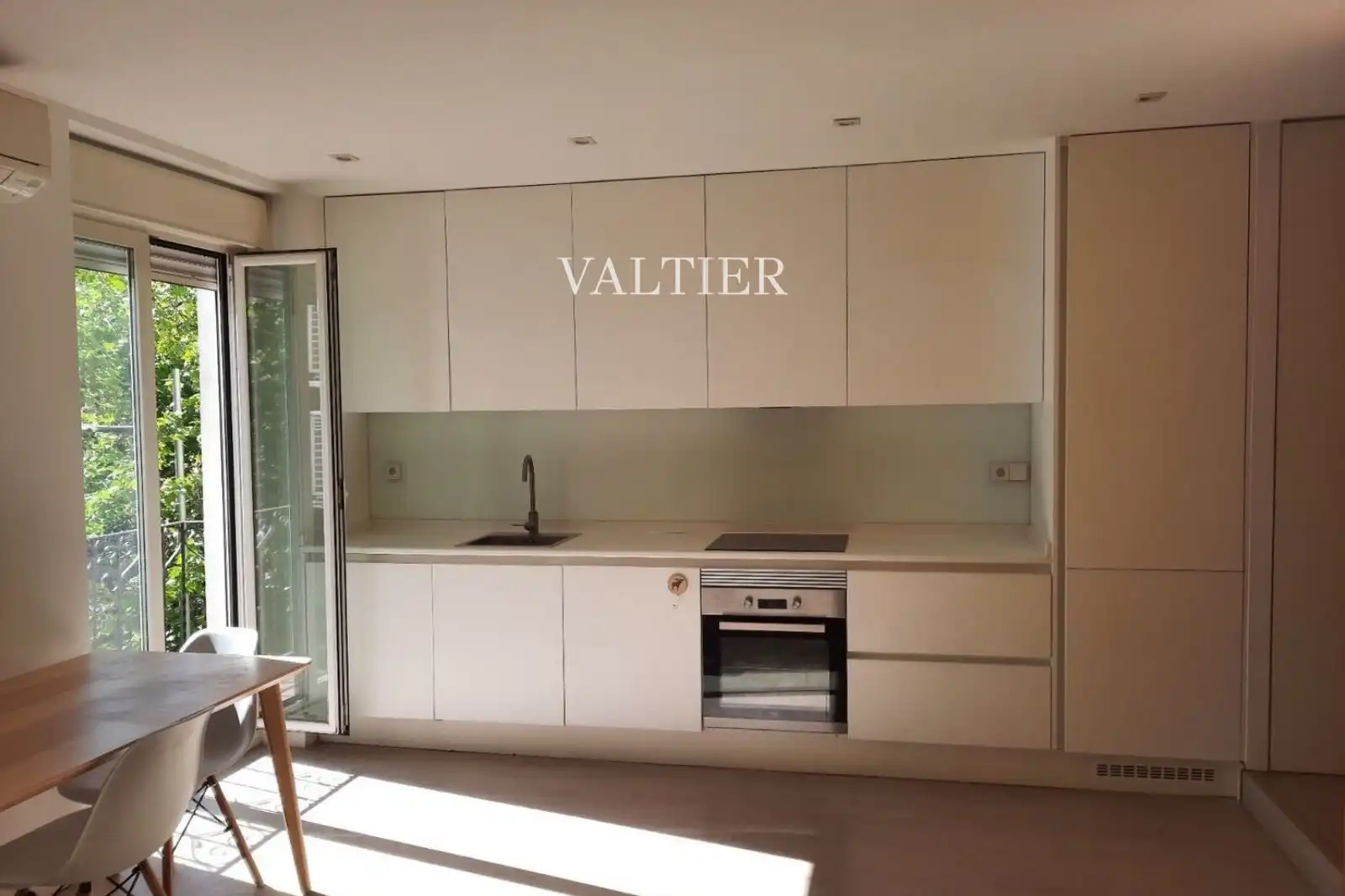 Kitchen of Flat for rent in Madrid  with Air Conditioner and Terrace