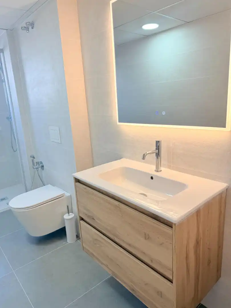 Badezimmer von Wohnung zur Miete in Alboraya Centro